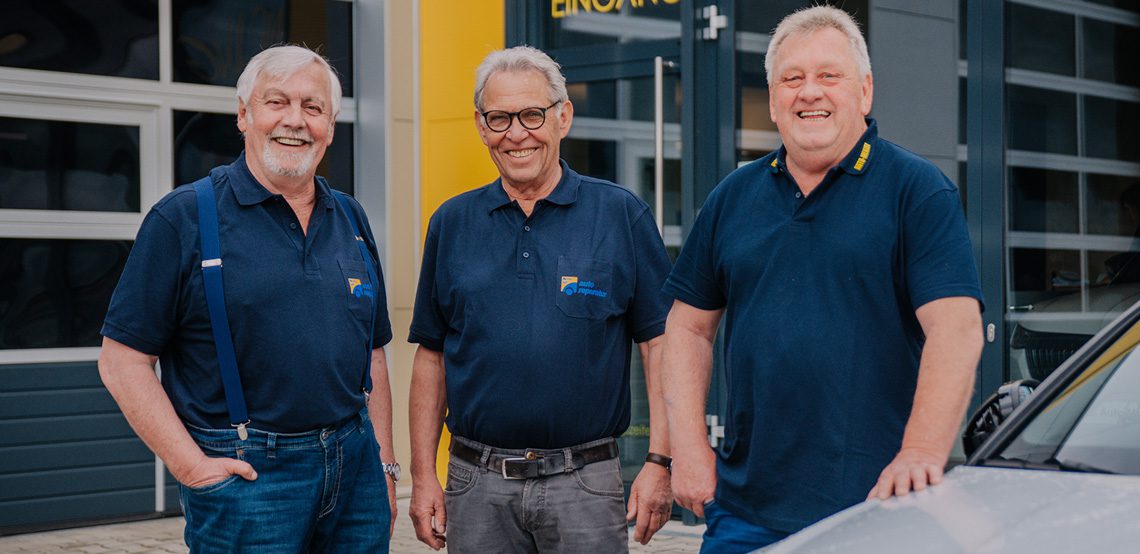 Team Auto Menzel in der Werkstatt