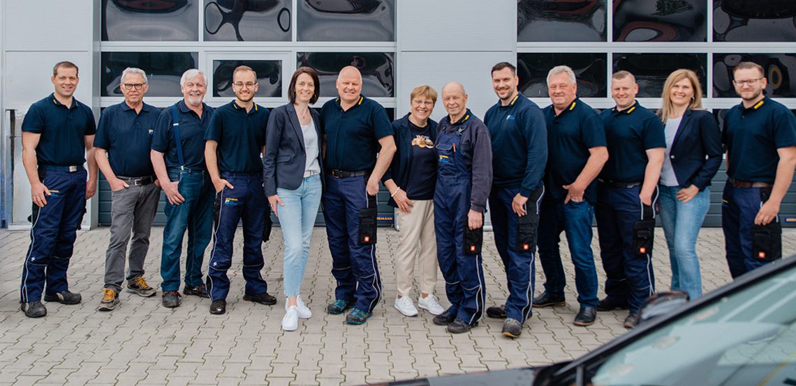 Team von Auto Menzel in Oberrieden